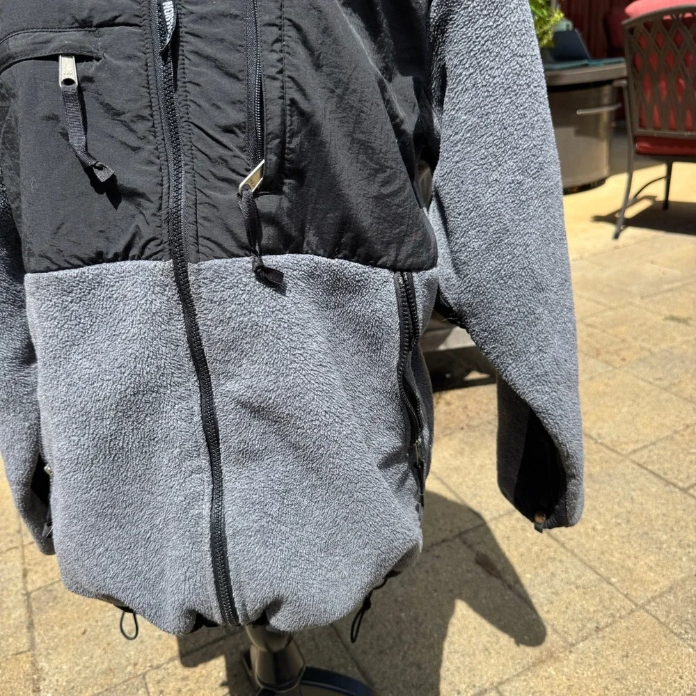 The North Face Men Retro Denali Jacket Grey Black Full Zip Fleece NF0A3XAU Large